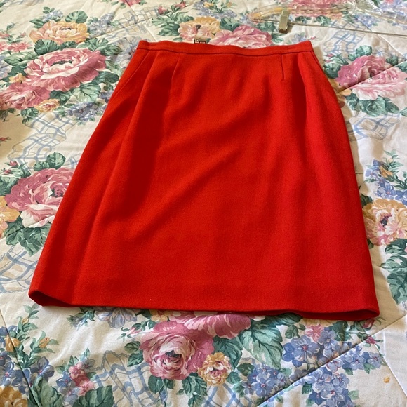 Anne Klein Vibrant Red Pencil Skirt - Picture 1 of 1